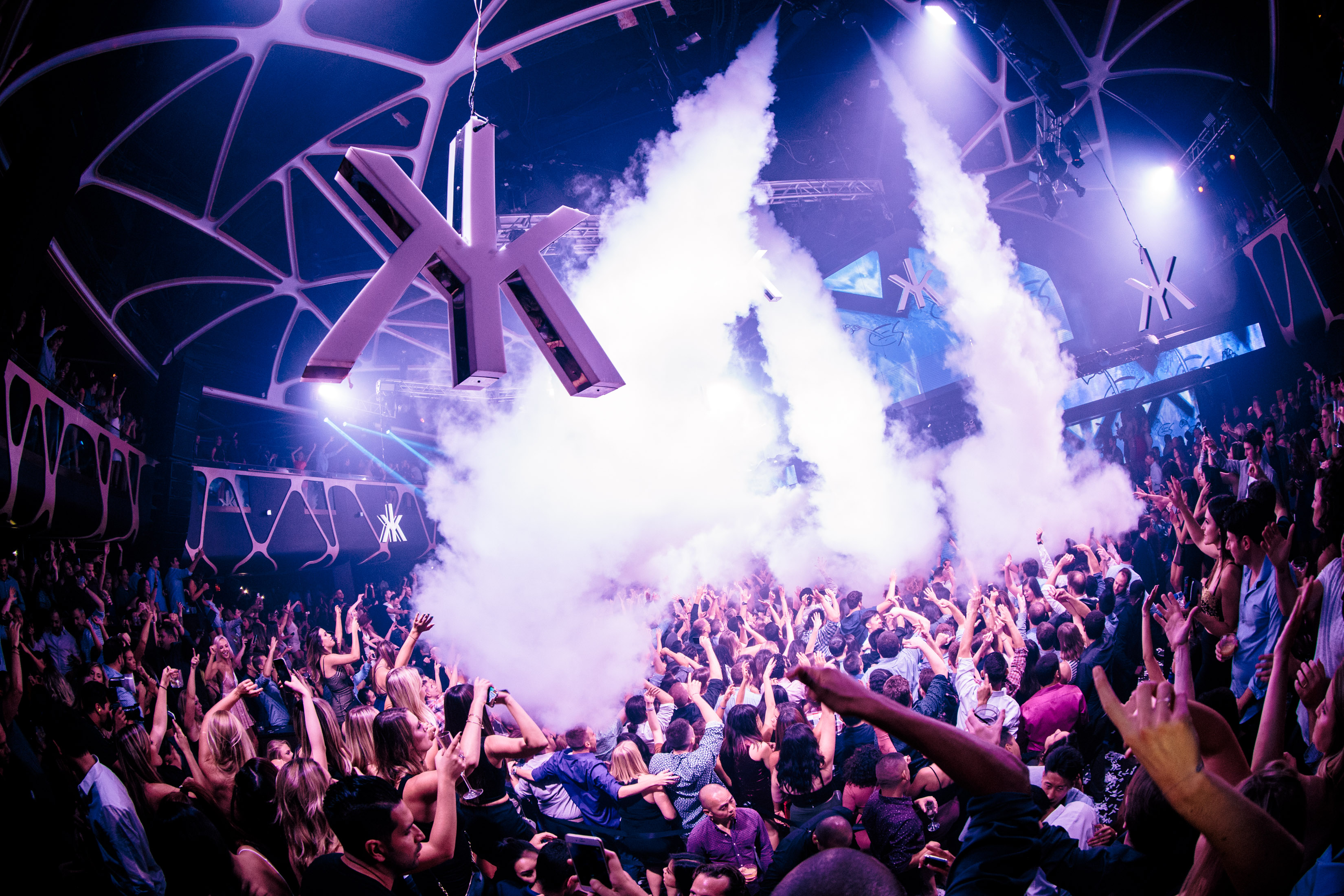 hakkasan-velvet-rope-vegas